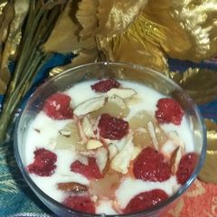 A picture of Srawbery kheer.