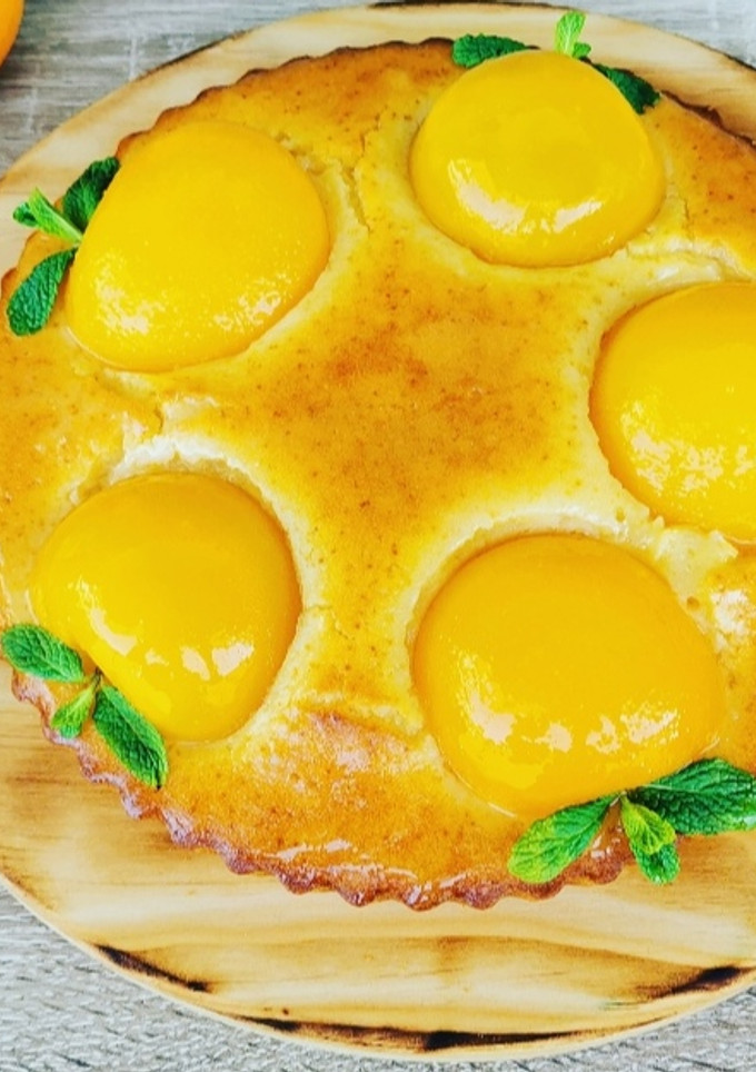 Una foto de Pastel con melocotones