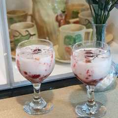 รูปของ Korean Strawberry Milk