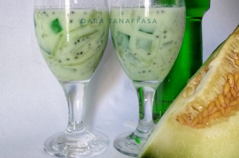 Cara Membuat Es Melon Serut Praktis
