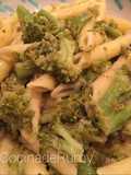 Penne con brócoli y anchoas