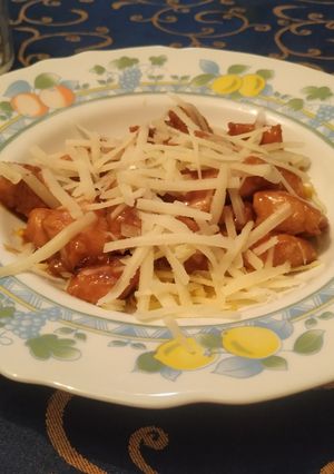 Una foto de Pavo en salsa teriyaki con queso