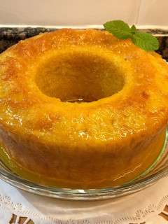 Foto principal de Pastel de almendra con almíbar de licor de naranja