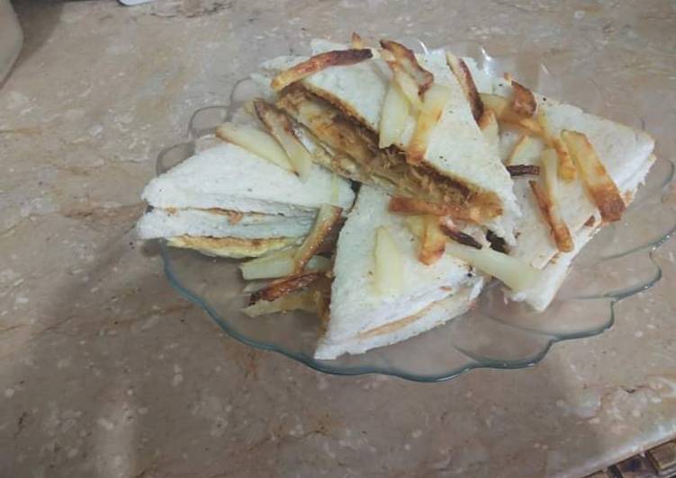 Recipe of Speedy Tandoori Chicken Club Sandwich