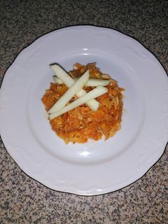 Una foto de Ensalada de col blanco con manzana al pimentón
