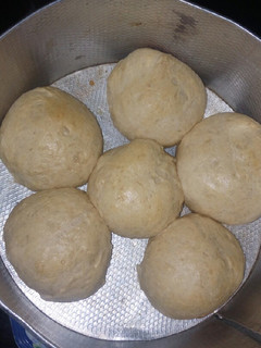 A picture of Sweet butter bread buns.