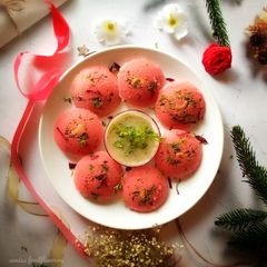 A picture of Valentine's special Rava Idli.