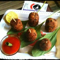 A picture of Spinach Manchurian Balls.