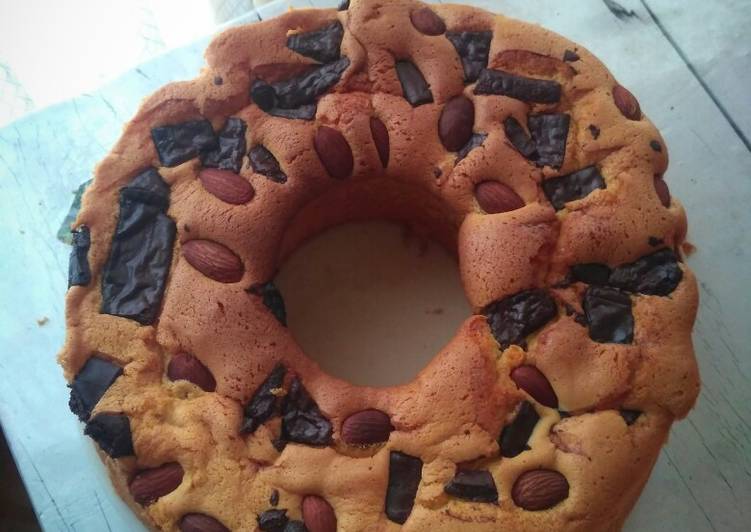 Chocolate Almond Sponge Cake