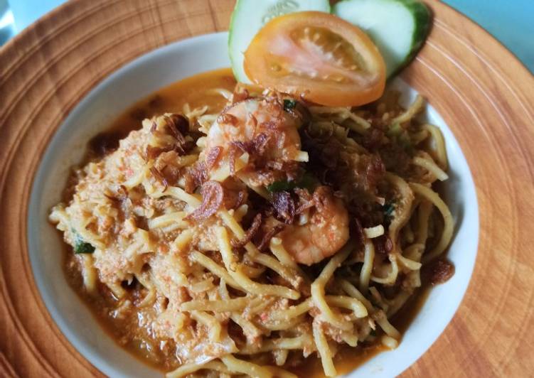 Bagaimana Membuat Mie Becek Jawa Seafood Anti Gagal