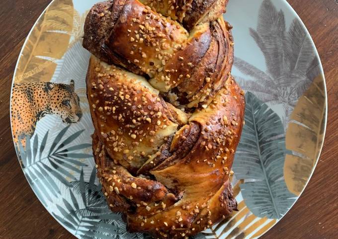 Brioche tressée & feuilleté au pralin