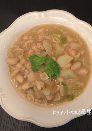 青蒜馬鈴薯豆子義麵湯 的食譜成品照片