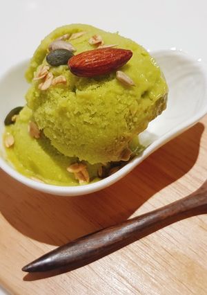 รูปของ ไอติม sorbet อะโวคาโดนมอัลมอนด์ ของหวานเจ โลว์คาร์บ
