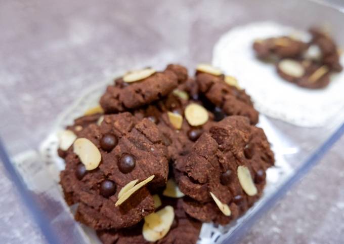 Cookies Coklat Almond