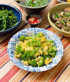 cải bẹ xanh xào