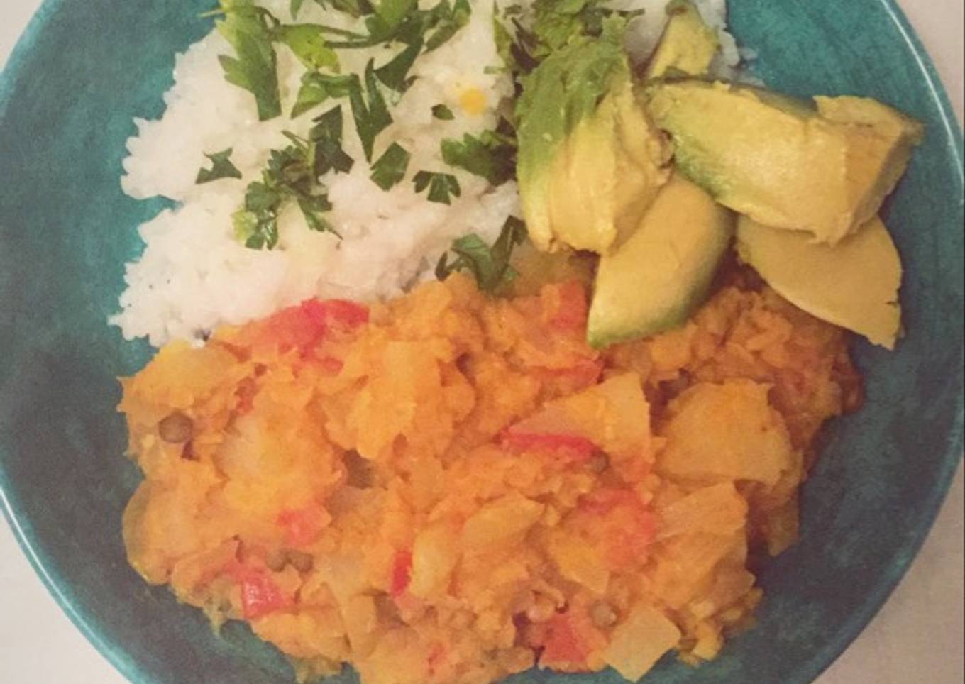 Curry de lentejas rojas y piña
