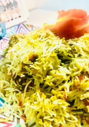 A picture of Jhat pat biryani.