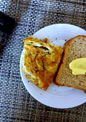 A picture of Simple fried egg.