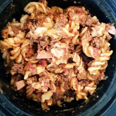 A picture of My SlowCooked Peppered Beef mince & Smoked Sausage Pasta. 😀.