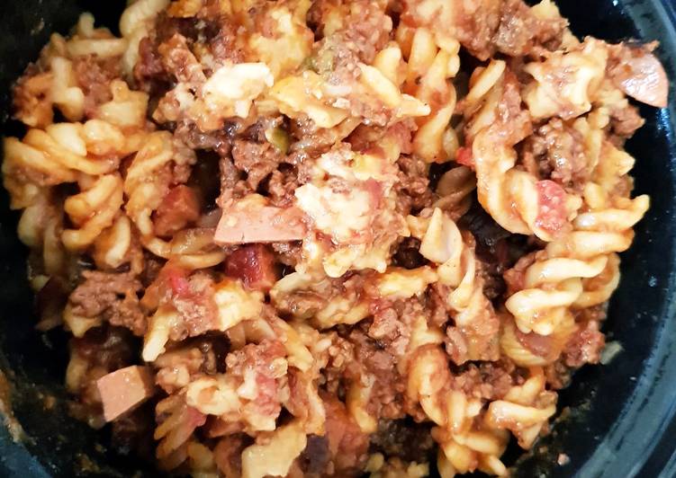 Recipe of Award-winning My SlowCooked Peppered Beef mince & Smoked Sausage Pasta. 😀