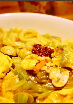 【炒麵高手的撇步】蔬食炒烏龍 的食譜成品照片