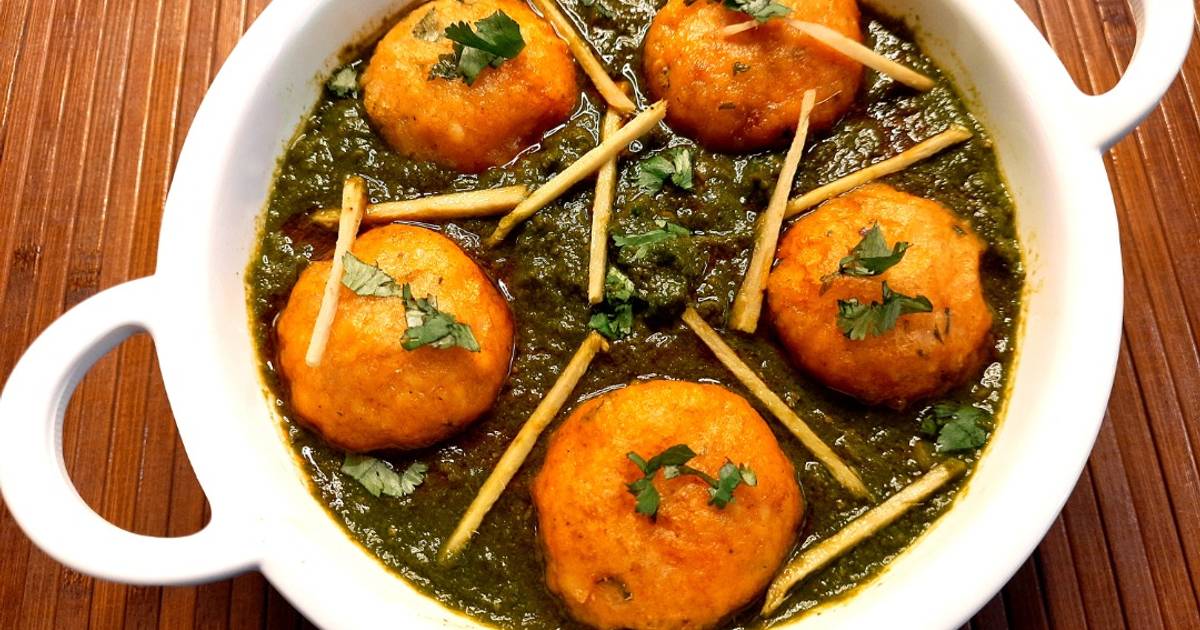Malai Koftas in Palak Gravy Recipe by Madhu Bindra Cookpad