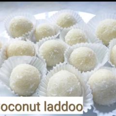 A picture of Coconut laddoo.