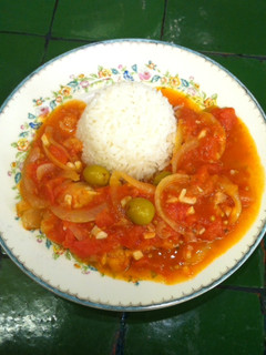 Una foto de Pescado encebollado