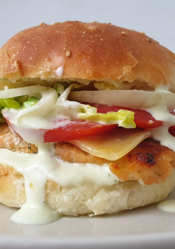Una foto de Hamburguesas caseras de salmón noruego