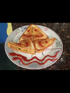 आलू ब्रेड सैंडविच (aloo bread sandwich recipe in Hindi) रेसिपी मुख्य फोटो