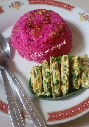Foto resep Nasi goreng buah naga with omlet pakcoy