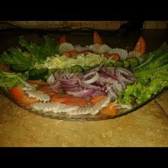 A picture of Fresh vegetable salad.