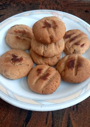 A picture of Delicious Date cookies 🌭🌭.