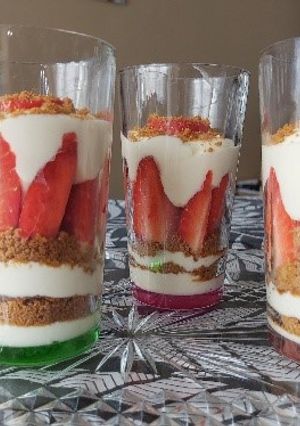 Une photo de Verrines à la fraise 🍓 et au mascarpone