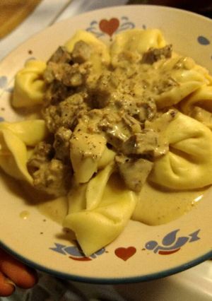 A picture of Tortellini in Mushroom Cream Sauce.
