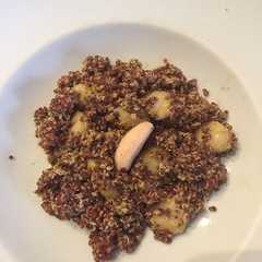 Una foto de Quinoa con gnocchis