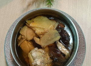 香菇雞湯 的食譜成品照片