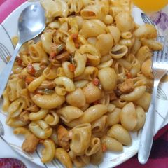 A picture of Simple chick n veg pasta.