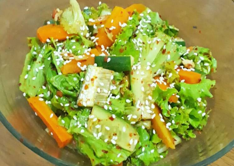 Cara Membuat Sangchu Geotjeon (Salad Selada Korea) Mudah