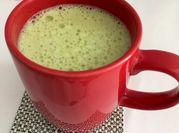 Una foto de té matcha
