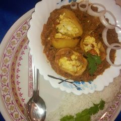 A picture of Stuffed Dum Aloo.