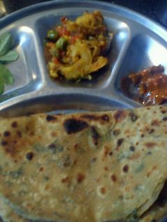 मेथी पराठा (methi paratha recipe in Hindi) रेसिपी मुख्य फोटो