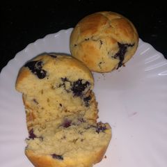 A picture of Blueberry lemon muffins 🥰.