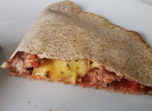 Une photo de Tortilla pizza calzone à l'air fryer