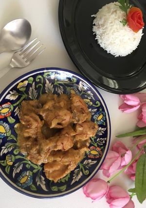 A picture of Dahi Chicken.