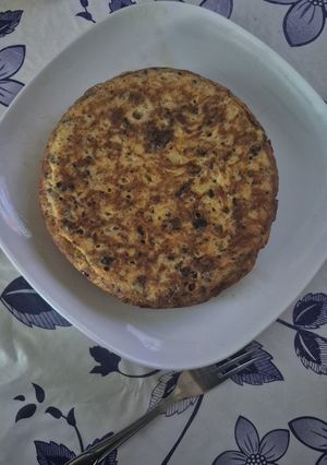 Una foto de Tortilla de Patata con Morcilla y Queso Emmental