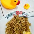 Mie goreng burung dara sosis sederhana dan enak
