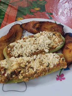 Una foto de Calabacines rellenos con sardinas