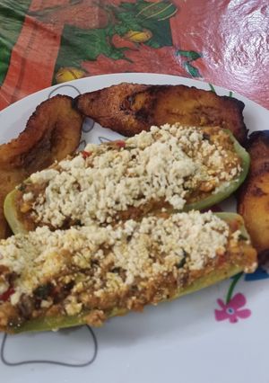 Una foto de Calabacines rellenos con sardinas
