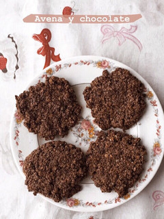 Una foto de Galletas de avena y chocolate
